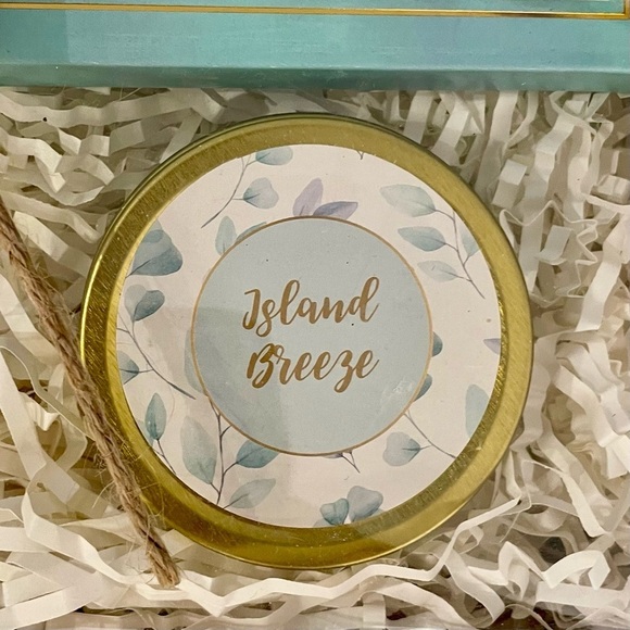 New Eccolo Wellness Gift Set With Card Set, Frame, Island Breeze Scented Candle. - Picture 8 of 13